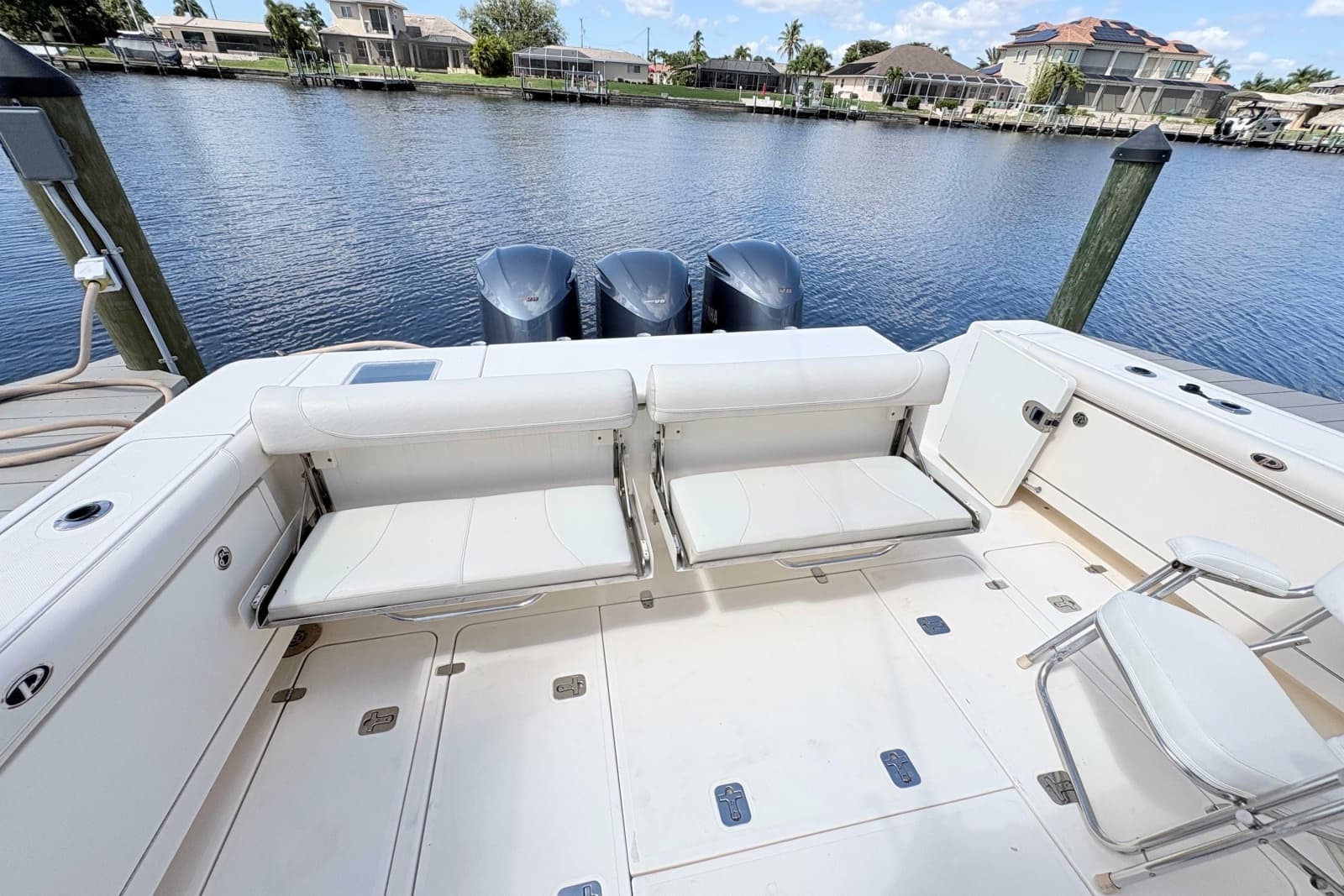 2011 Pursuit OS 375 Offshore - Photo 18