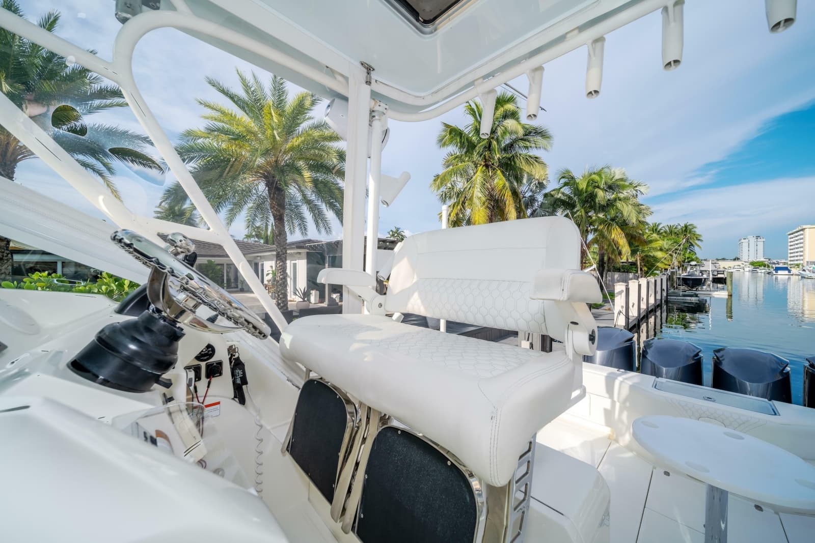 2011 SeaVee 430 Sportfish Express - Photo 18