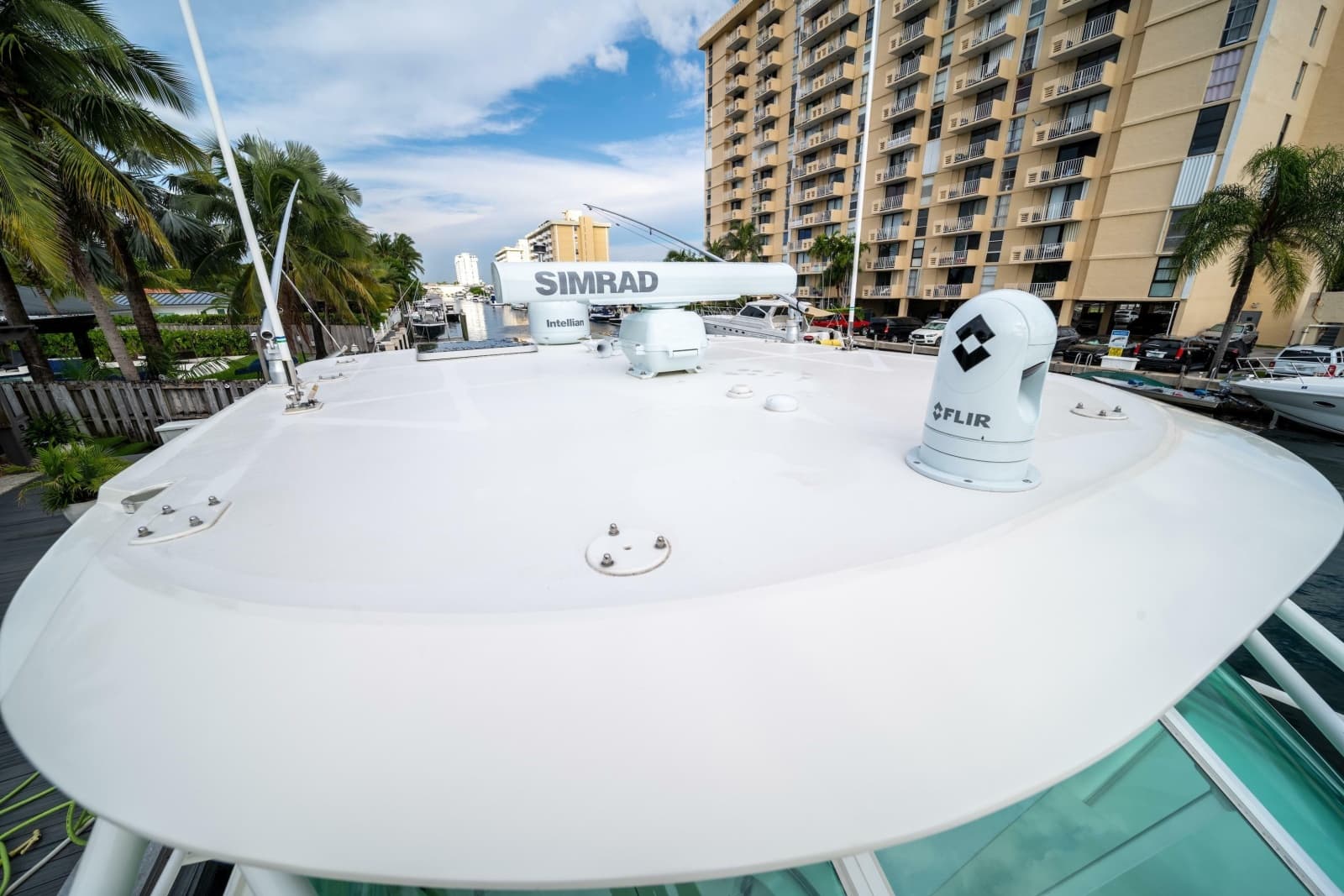 2011 SeaVee 430 Sportfish Express - Photo 12