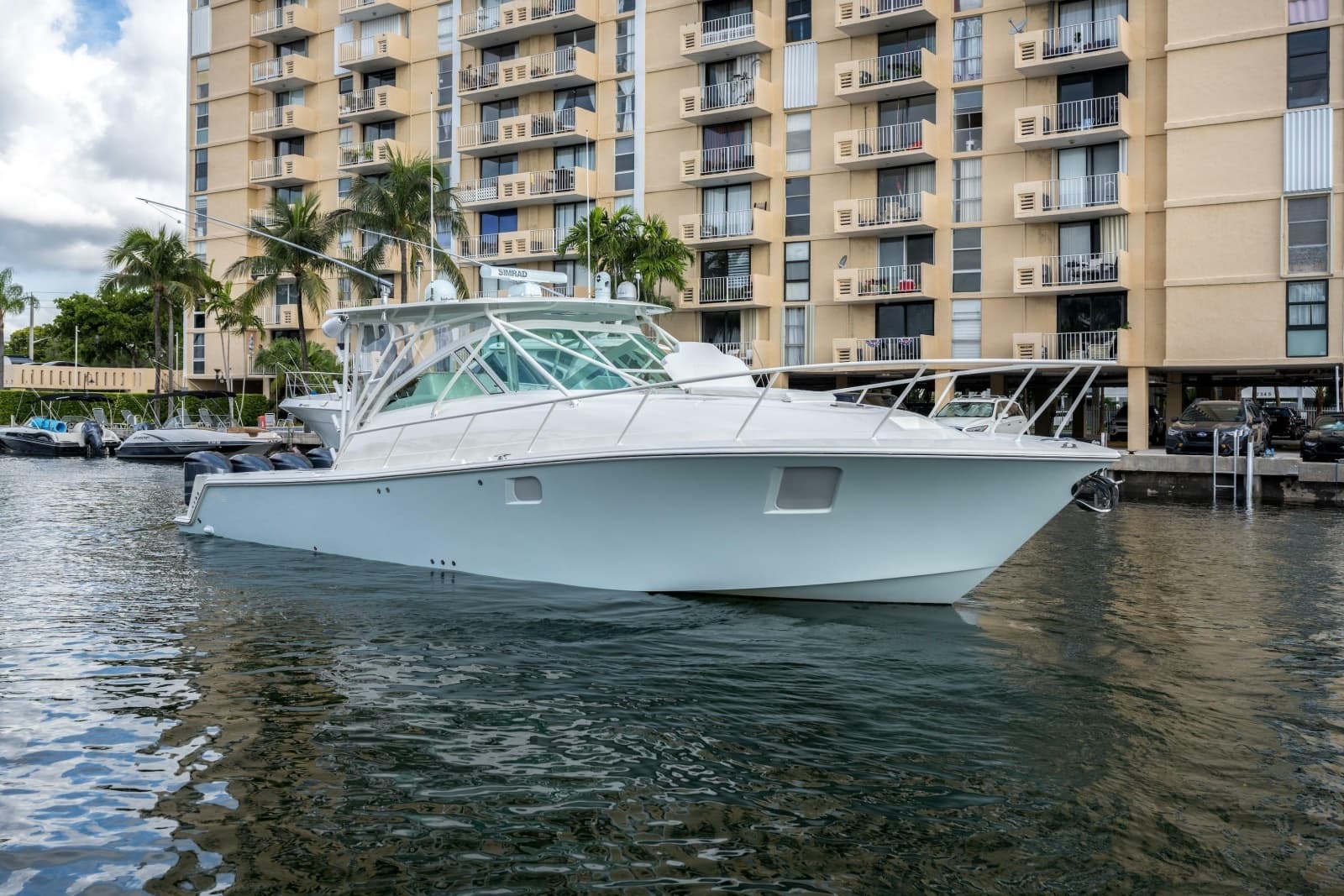 2011 SeaVee 430 Sportfish Express - Photo 3