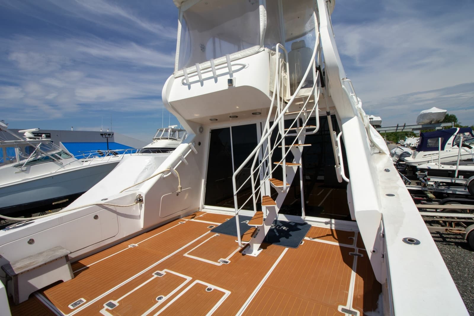 2010 Custom 50 - Photo 15