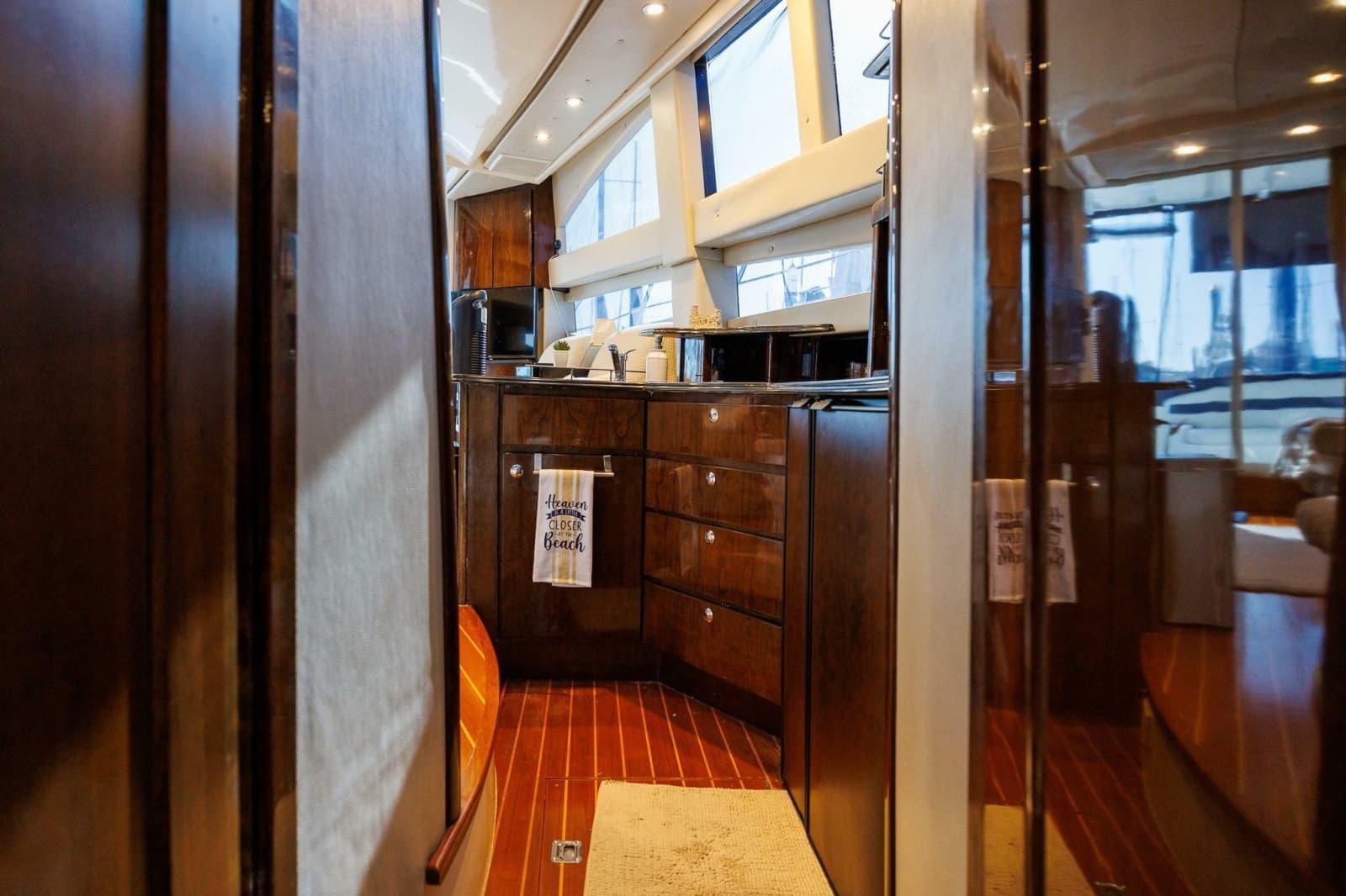 2010 Meridian 391 Sedan - Photo 18