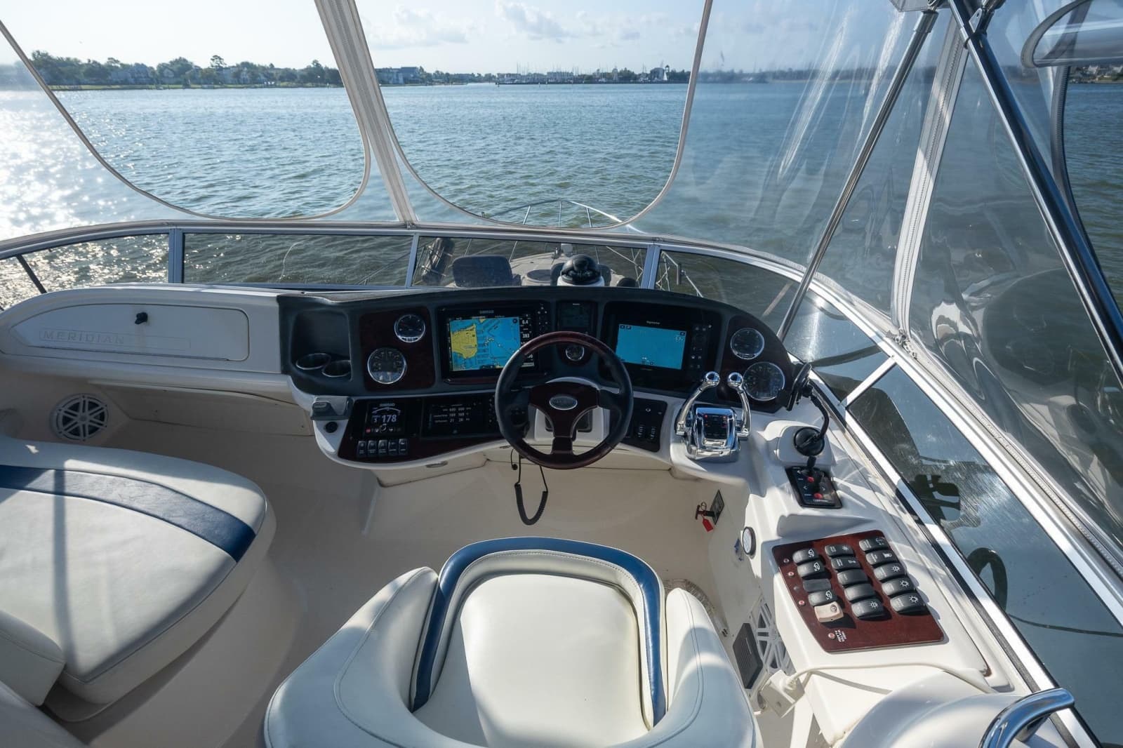 2010 Meridian 391 Sedan - Photo 28