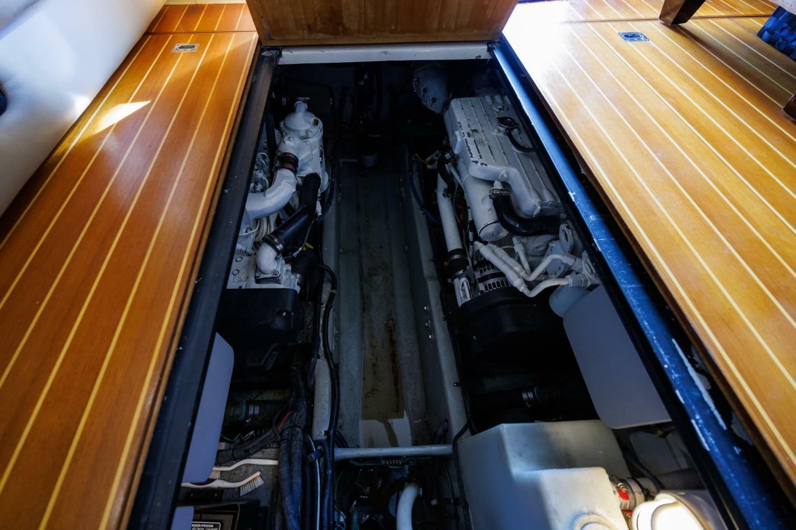 2010 Meridian 391 Sedan - Photo 45