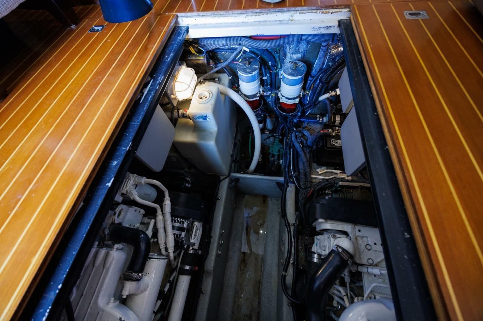 2010 Meridian 391 Sedan - Photo 46