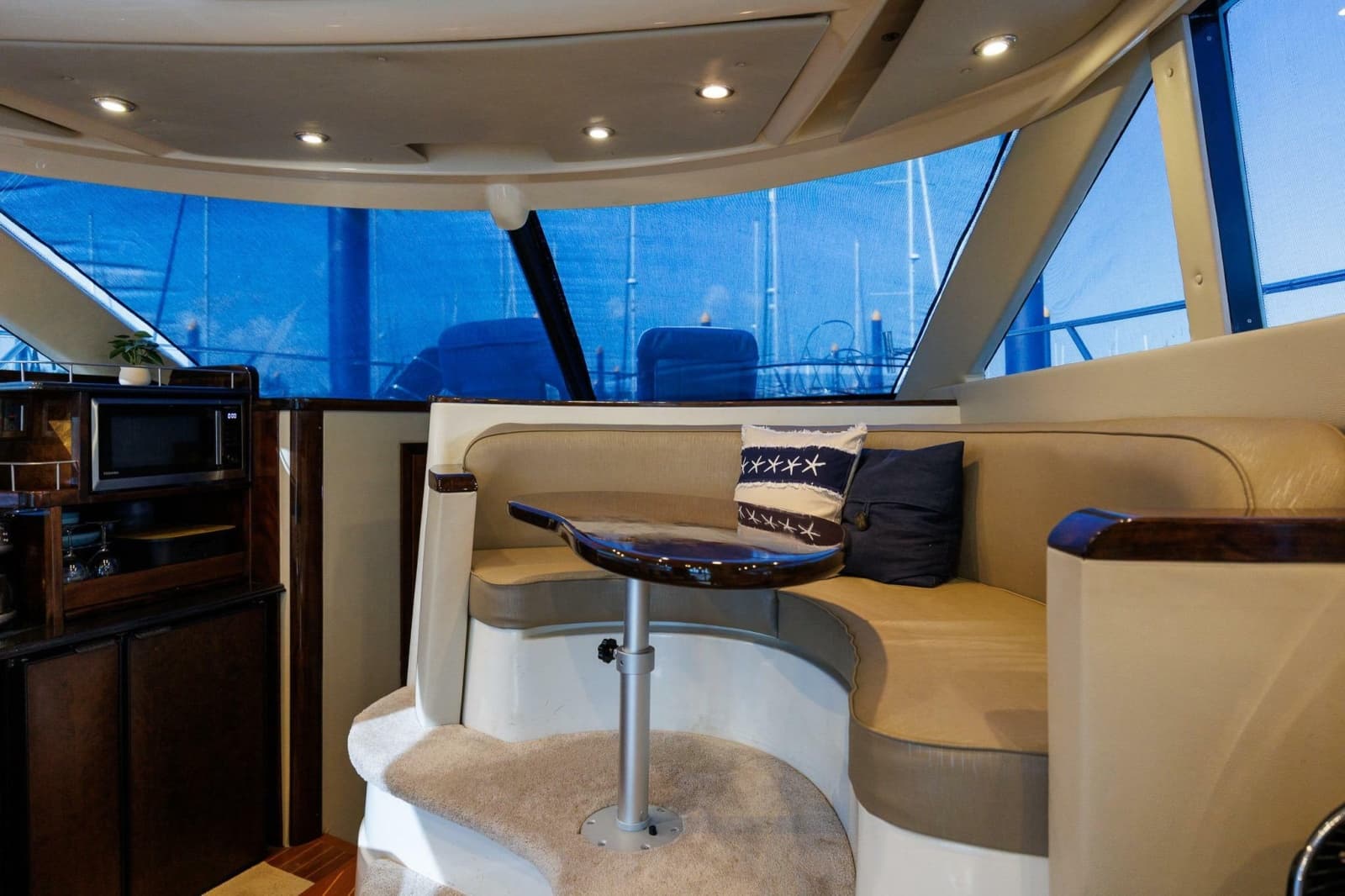 2010 Meridian 391 Sedan - Photo 16