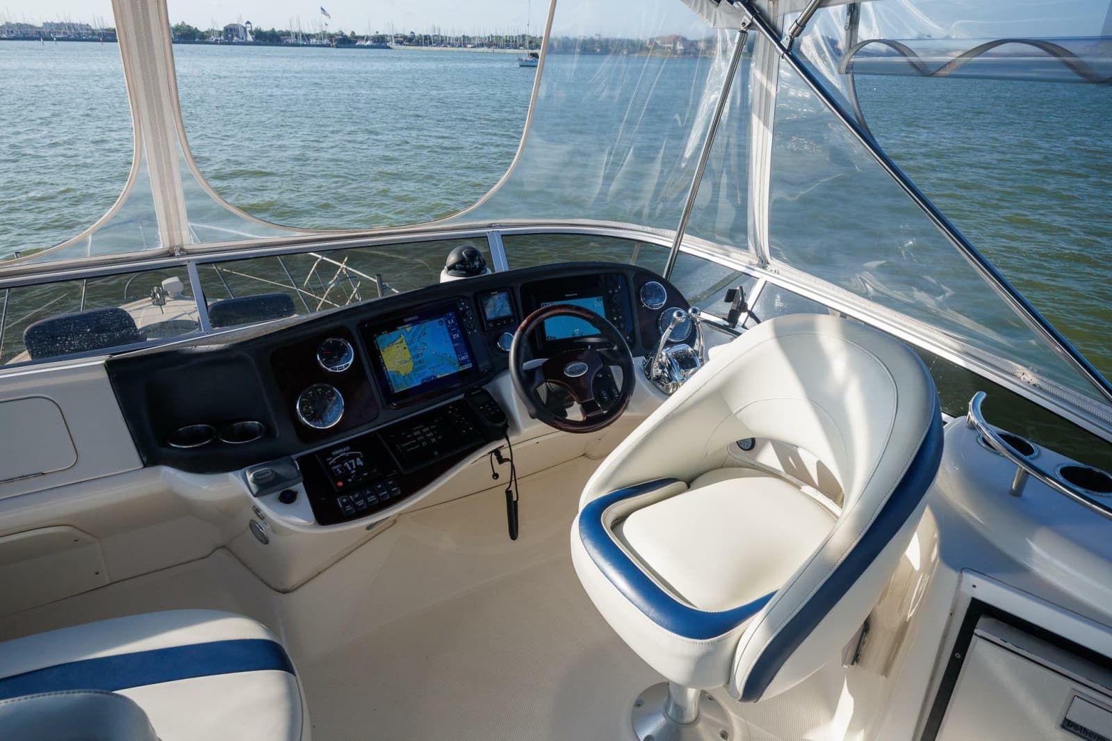 2010 Meridian 391 Sedan - Photo 27
