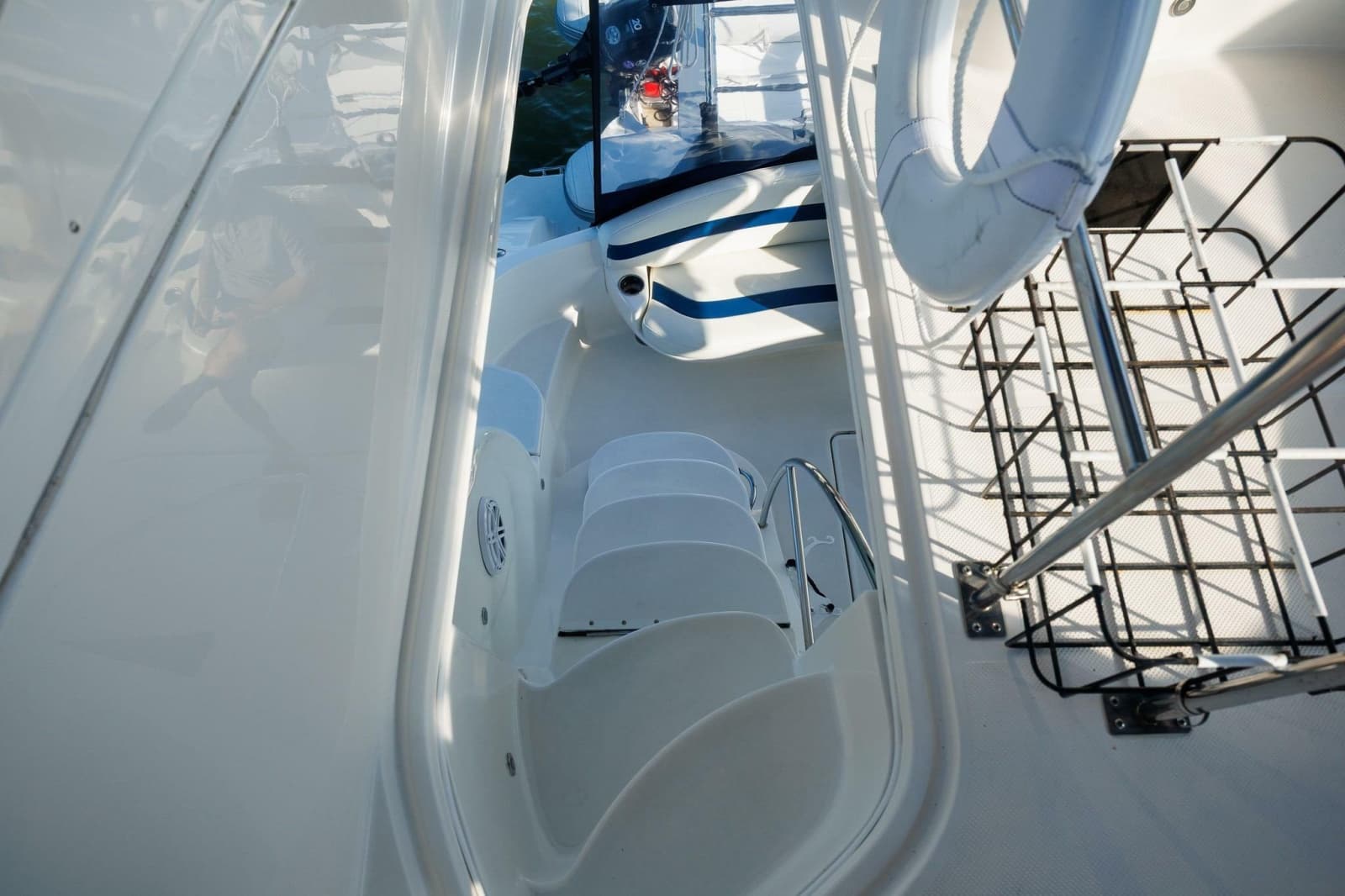 2010 Meridian 391 Sedan - Photo 34