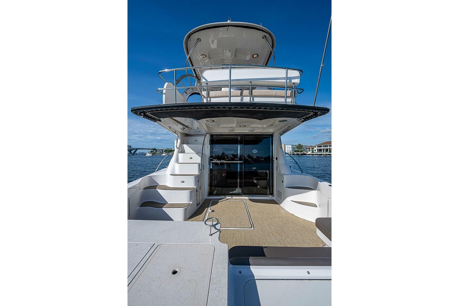 2010 Sea Ray 520 Sedan Bridge - Photo 19