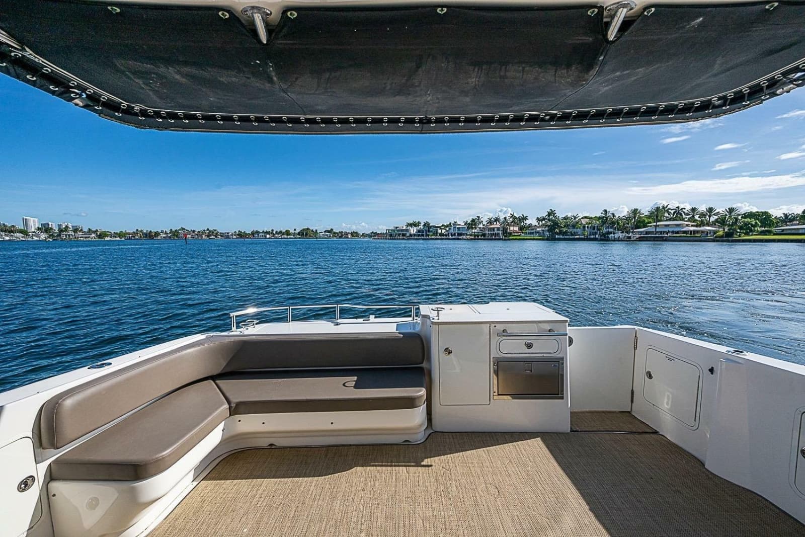 2010 Sea Ray 520 Sedan Bridge - Photo 22