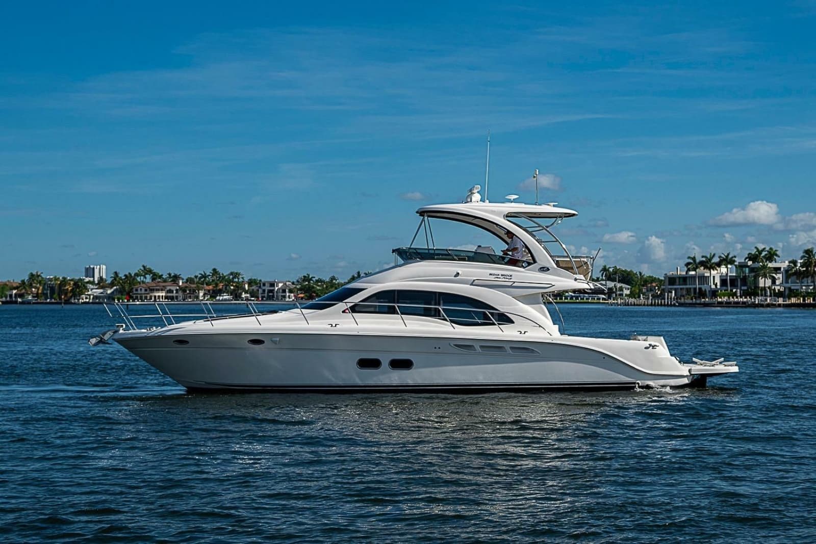 2010 Sea Ray 520 Sedan Bridge - Photo 11