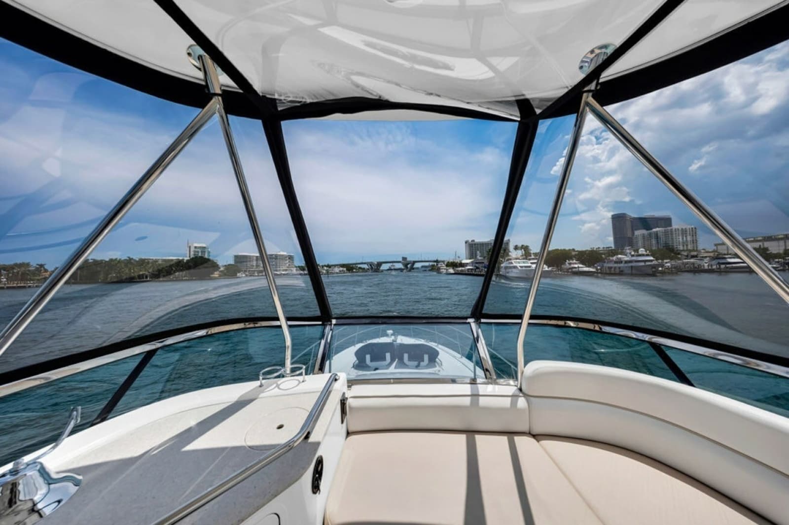 2010 Sea Ray 52 Sedan Bridge - Photo 78