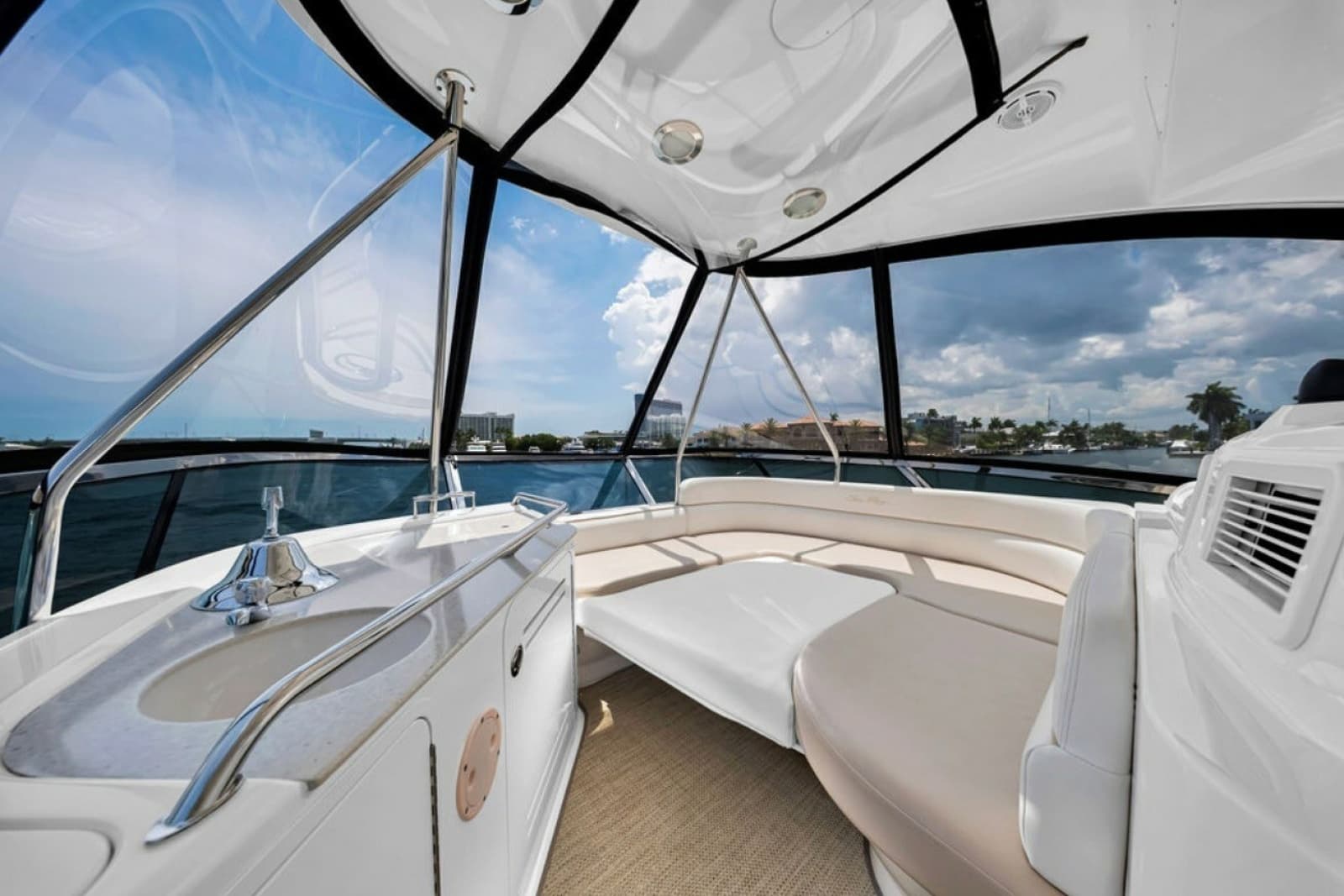 2010 Sea Ray 52 Sedan Bridge - Photo 73