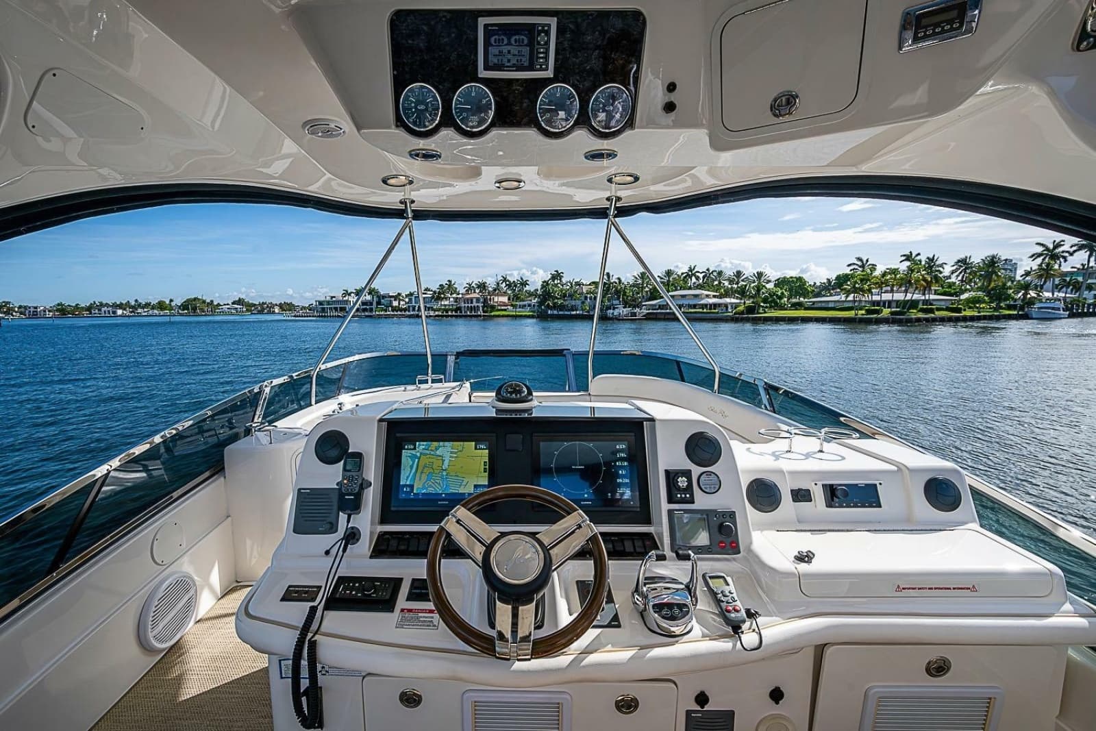 2010 Sea Ray 520 Sedan Bridge - Photo 34