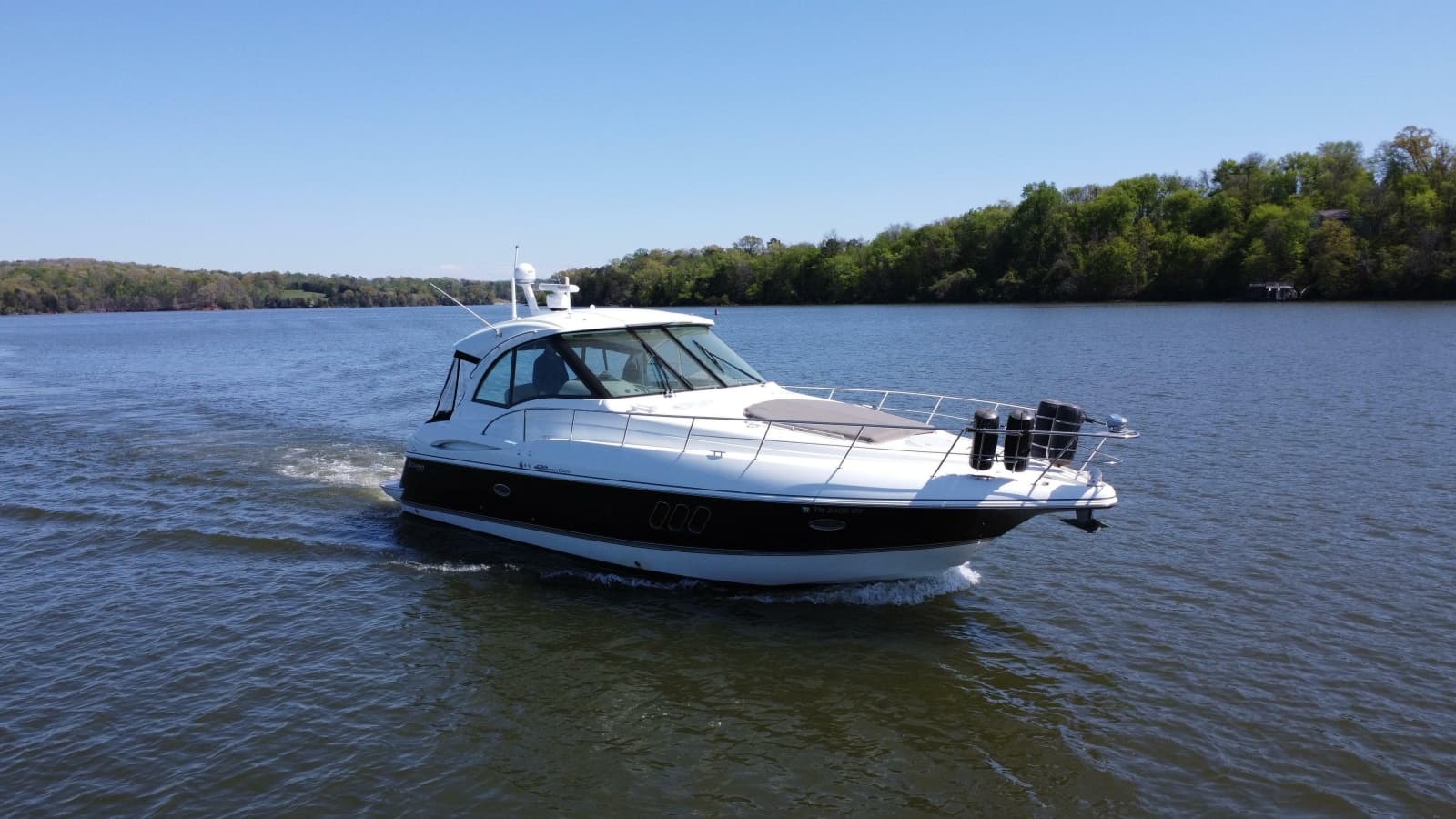 2009 Cruisers Yachts 420 Sports Coupe - Photo 10