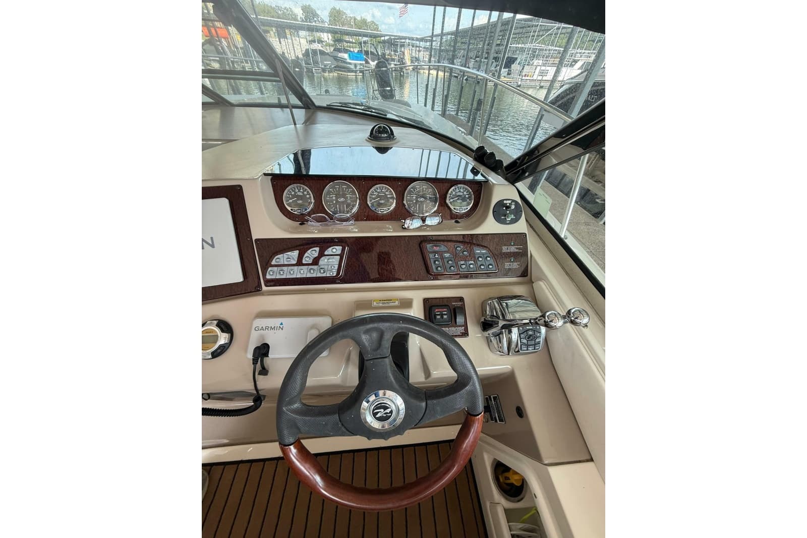 2009 Sea Ray Sundancer 350 - Photo 26