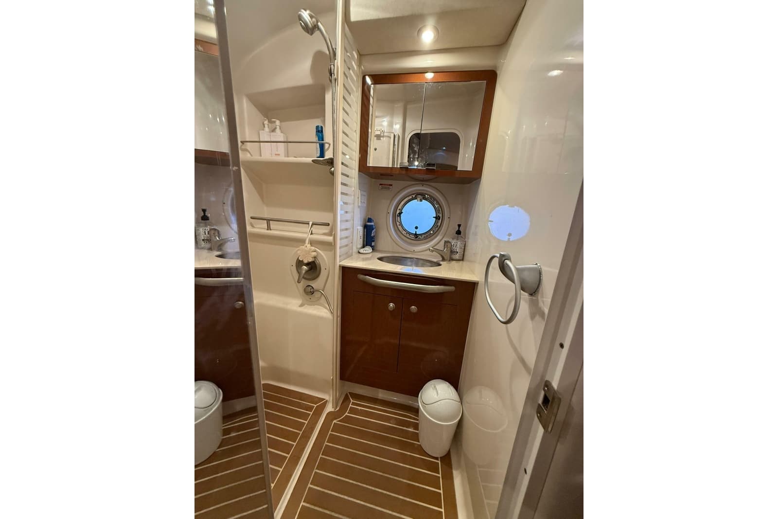 2009 Sea Ray Sundancer 350 - Photo 33