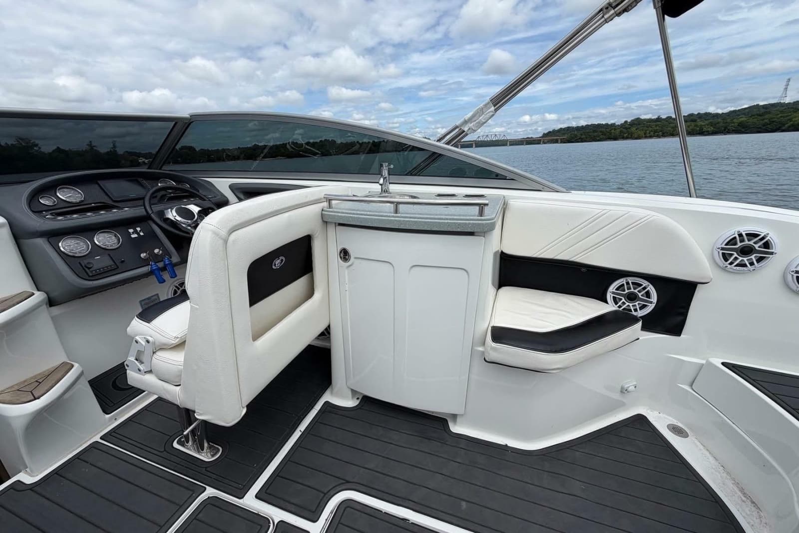 2008 Cobalt 303 - Photo 21