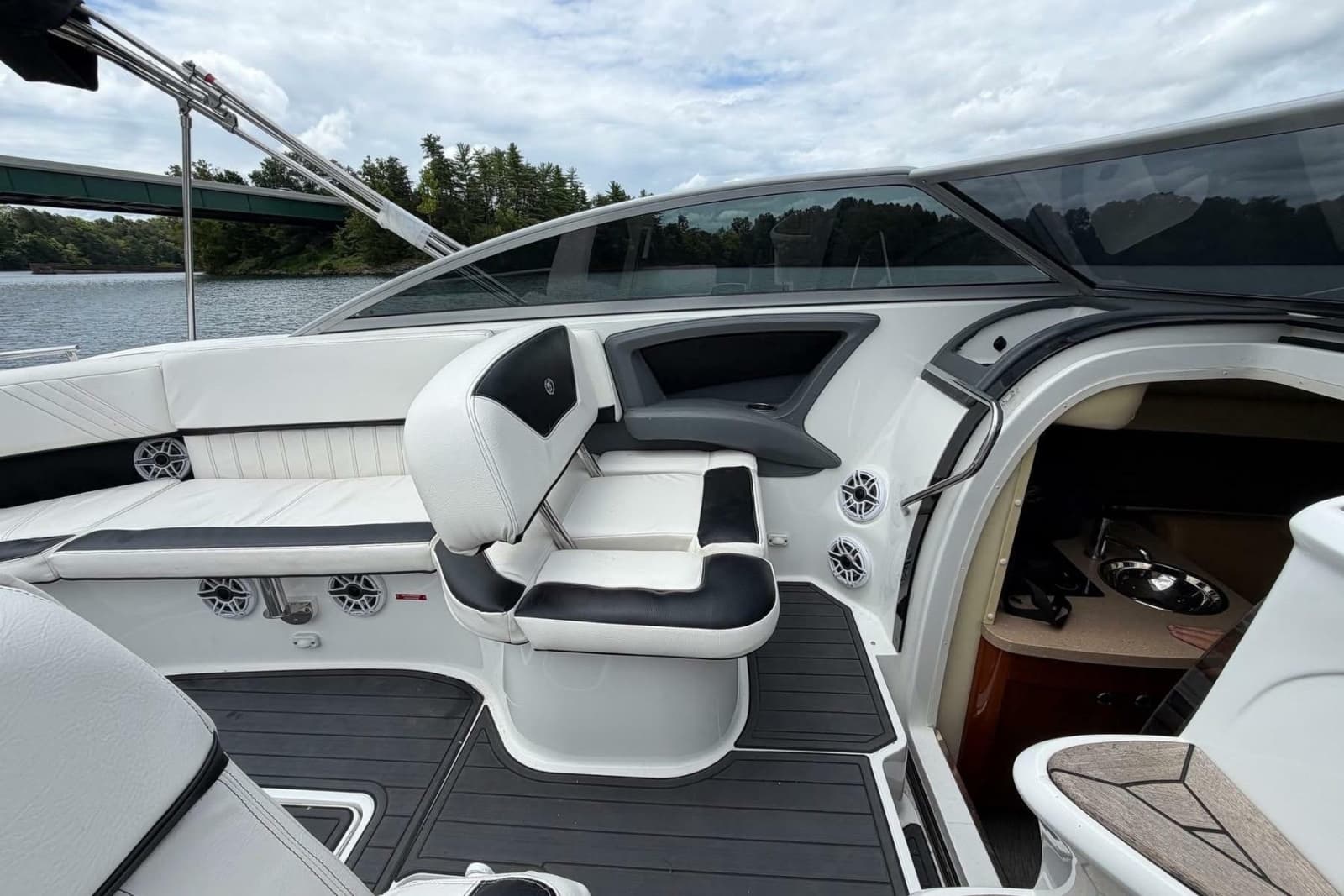 2008 Cobalt 303 - Photo 18