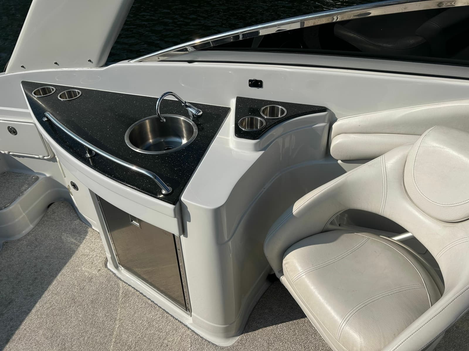 2008 Crownline 300 LS - Photo 23