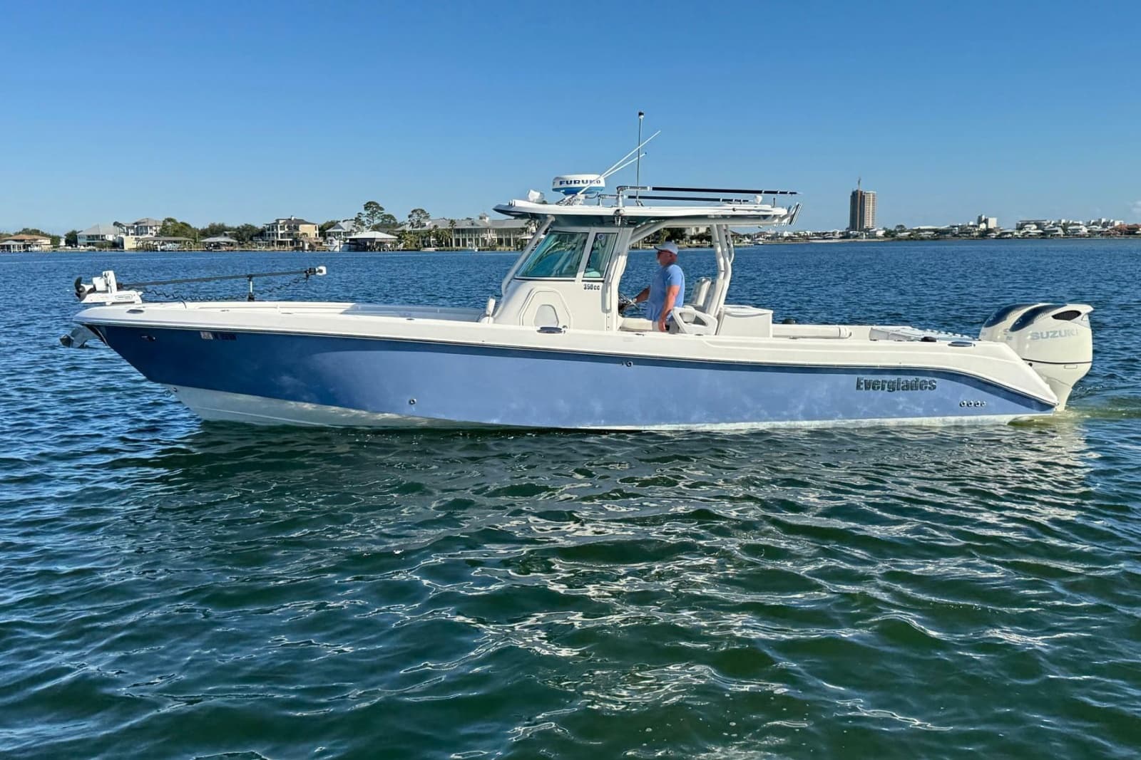 2008 Everglades 350 Center Console - Photo 3