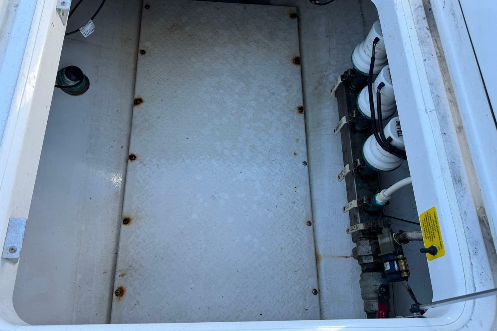2008 Everglades 350 Center Console - Photo 40