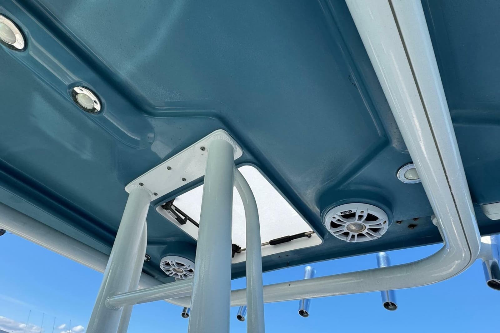 2008 Everglades 350 Center Console - Photo 26