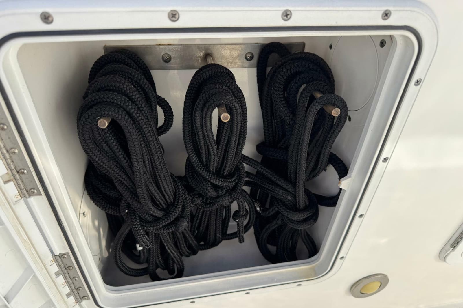 2008 Everglades 350 Center Console - Photo 33