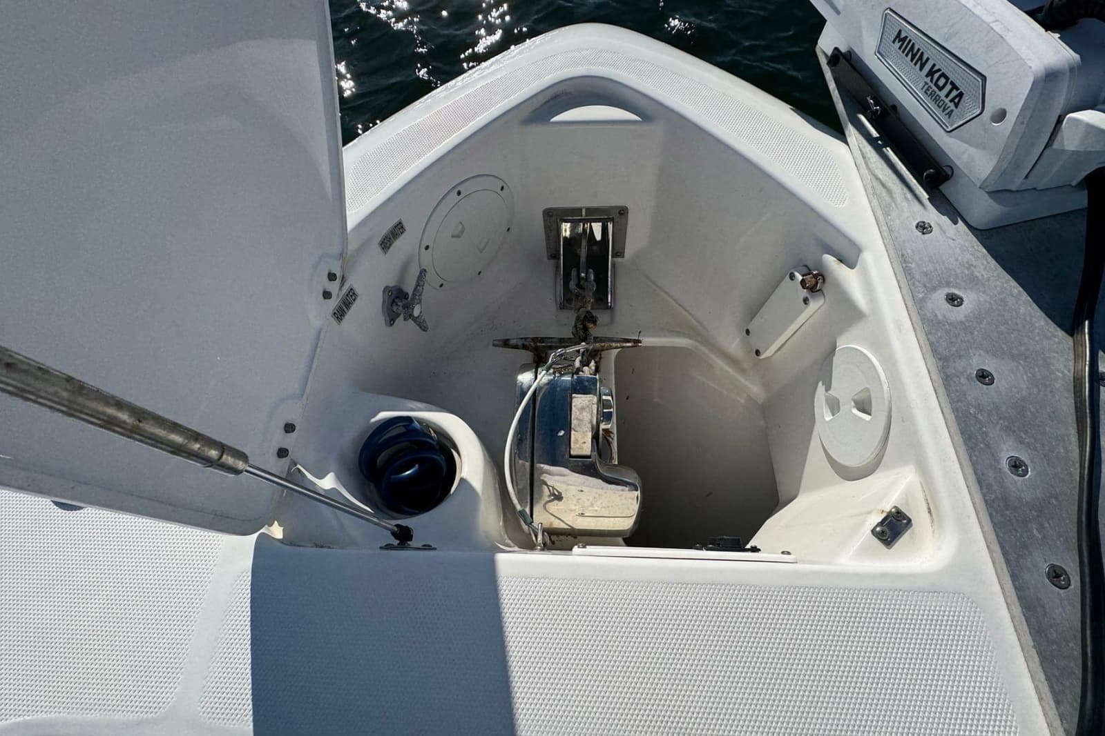 2008 Everglades 350 Center Console - Photo 15