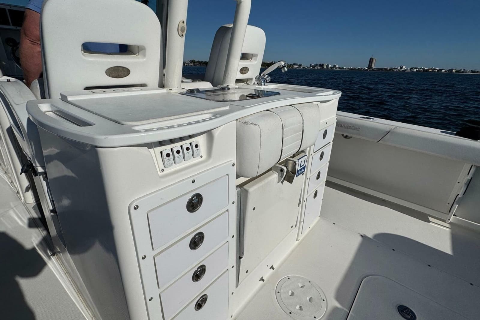 2008 Everglades 350 Center Console - Photo 34