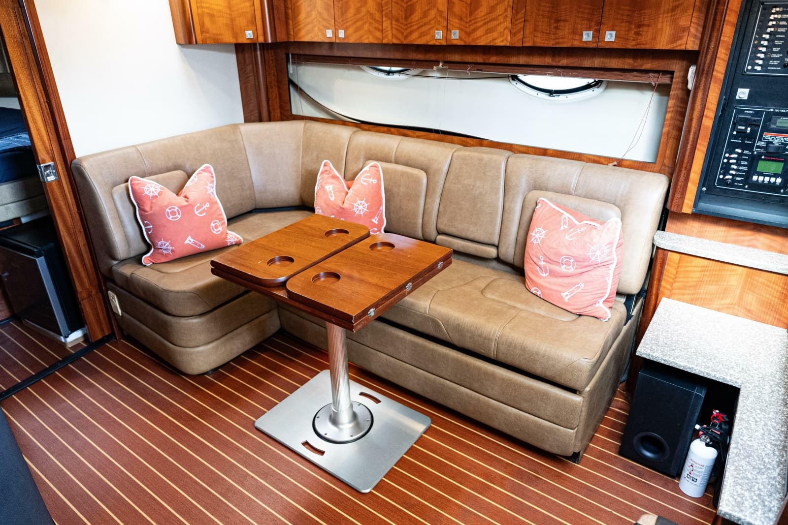 2008 Monterey 400 Sport Yacht - Photo 9