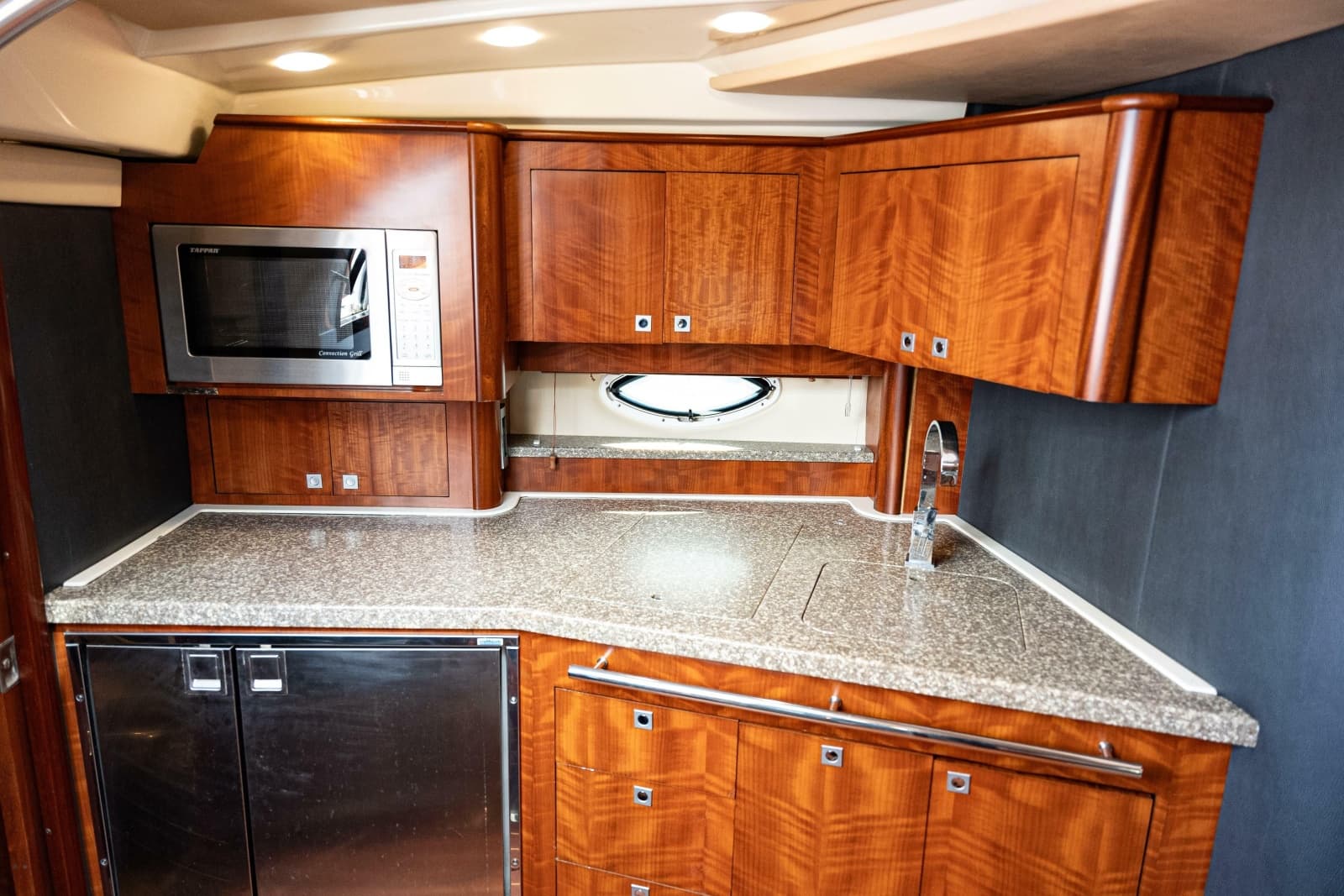 2008 Monterey 400 Sport Yacht - Photo 16