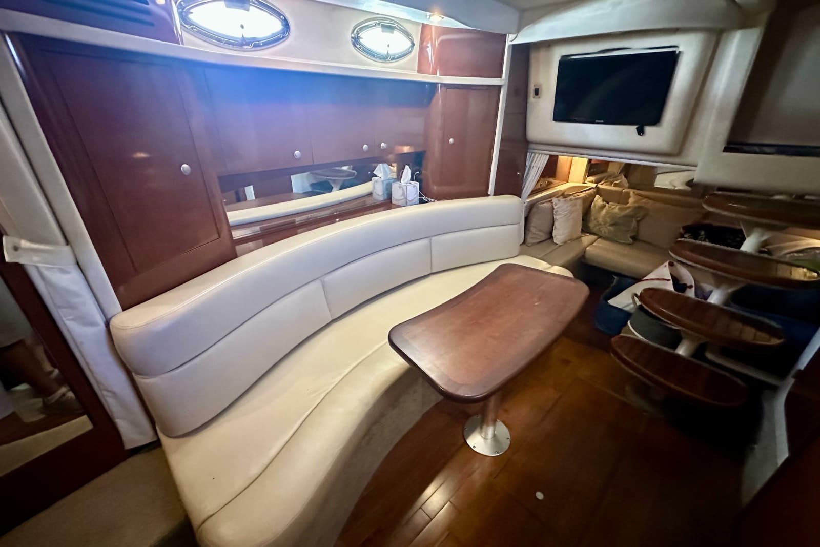 2008 Sea Ray 340 Sundancer - Photo 12