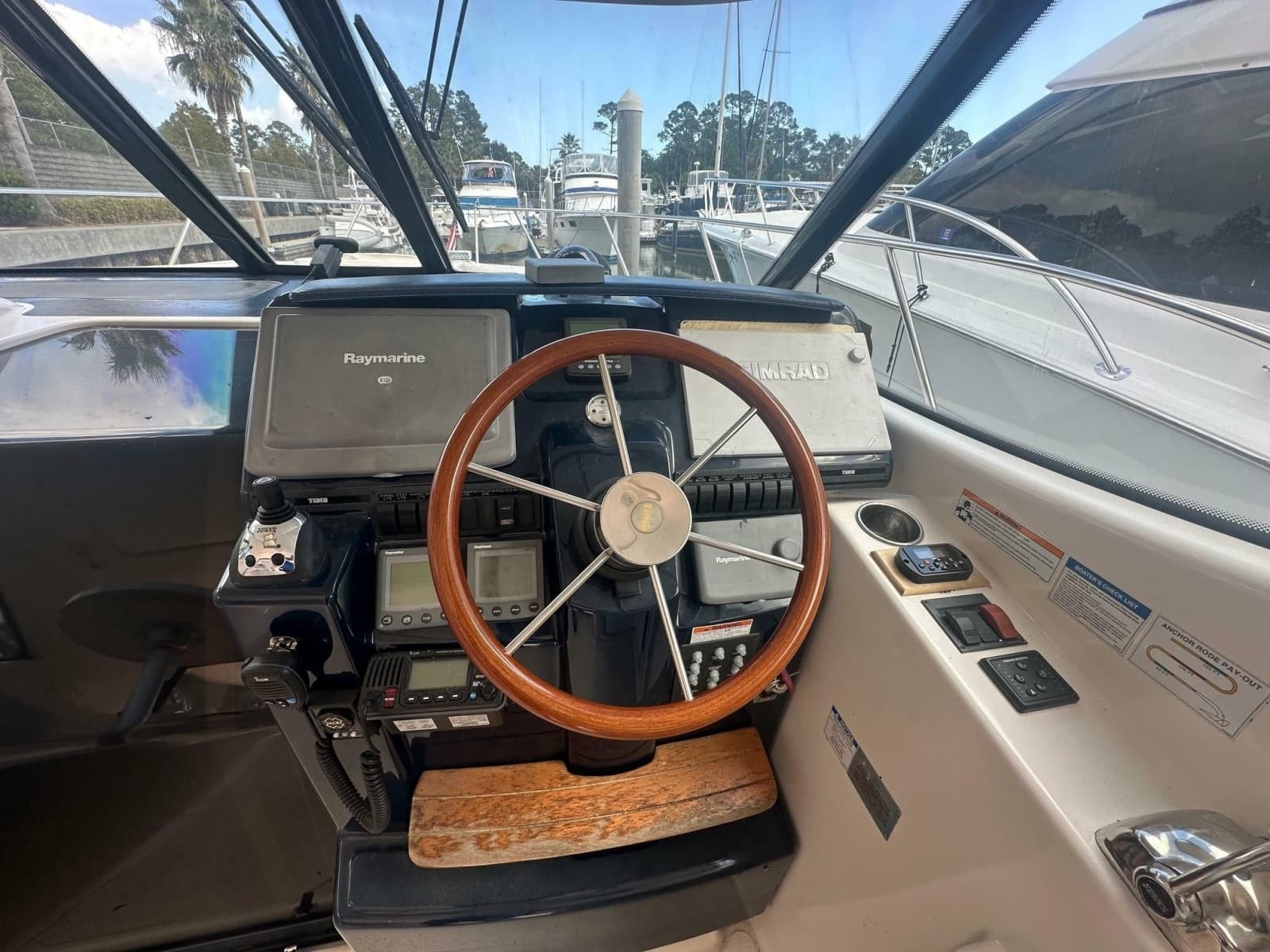 2008 Tiara Yachts 3500 Sovran - Photo 8