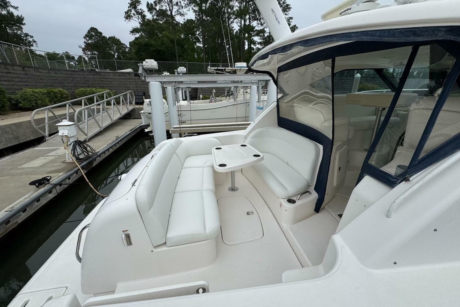 2008 Tiara Yachts 3500 Sovran - Photo 7