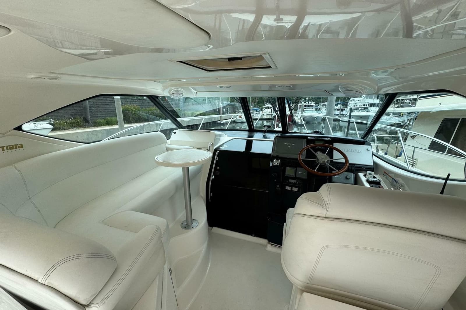 2008 Tiara Yachts 3500 Sovran - Photo 6