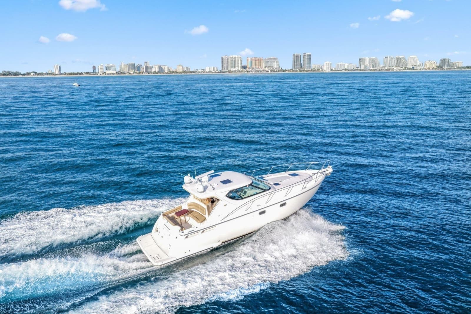 2008 Tiara Yachts 4300 Sovran - Photo 3