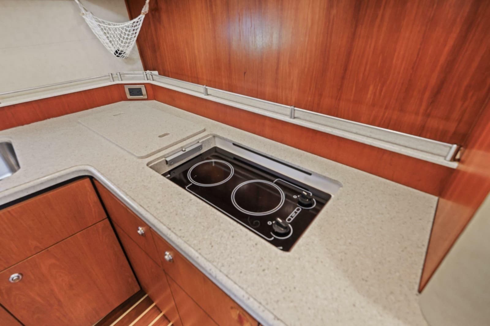 2008 Tiara Yachts 4300 Sovran - Photo 15