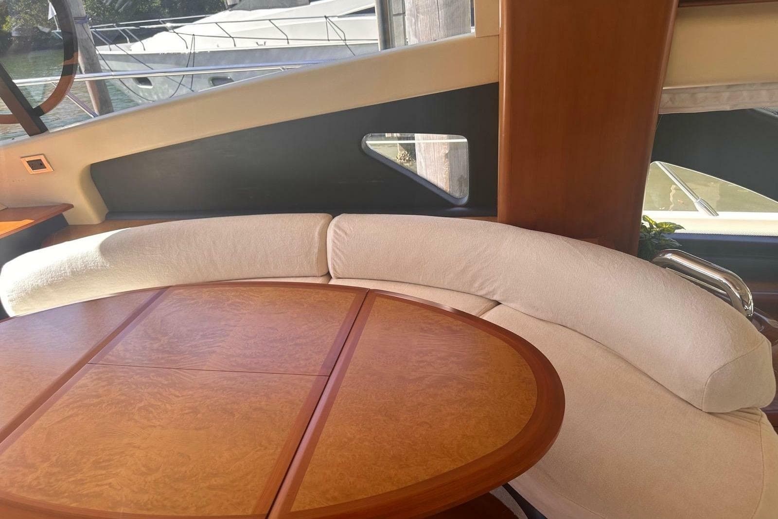 2007 Azimut 55E - Photo 35