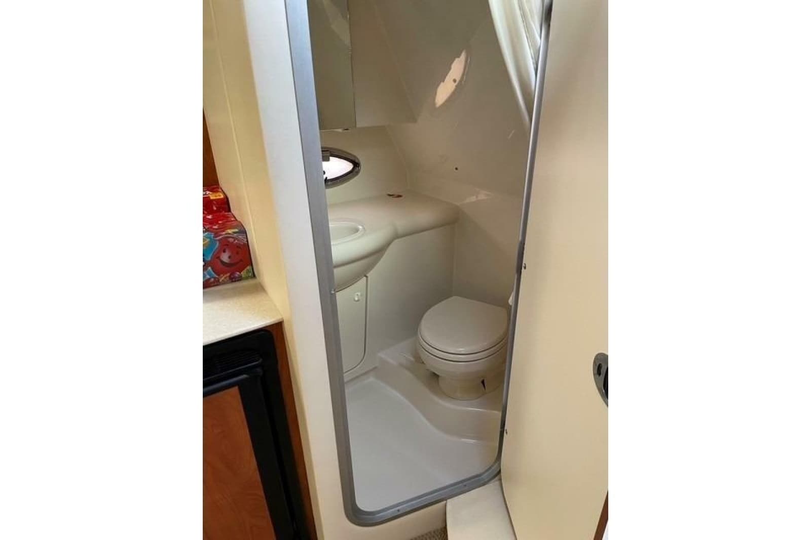 2007 Bayliner 325 - Photo 9