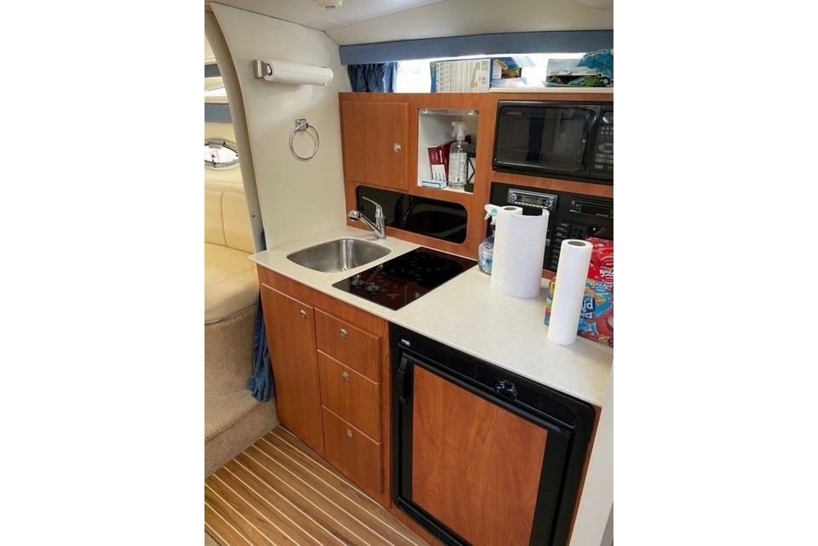 2007 Bayliner 325 - Photo 10