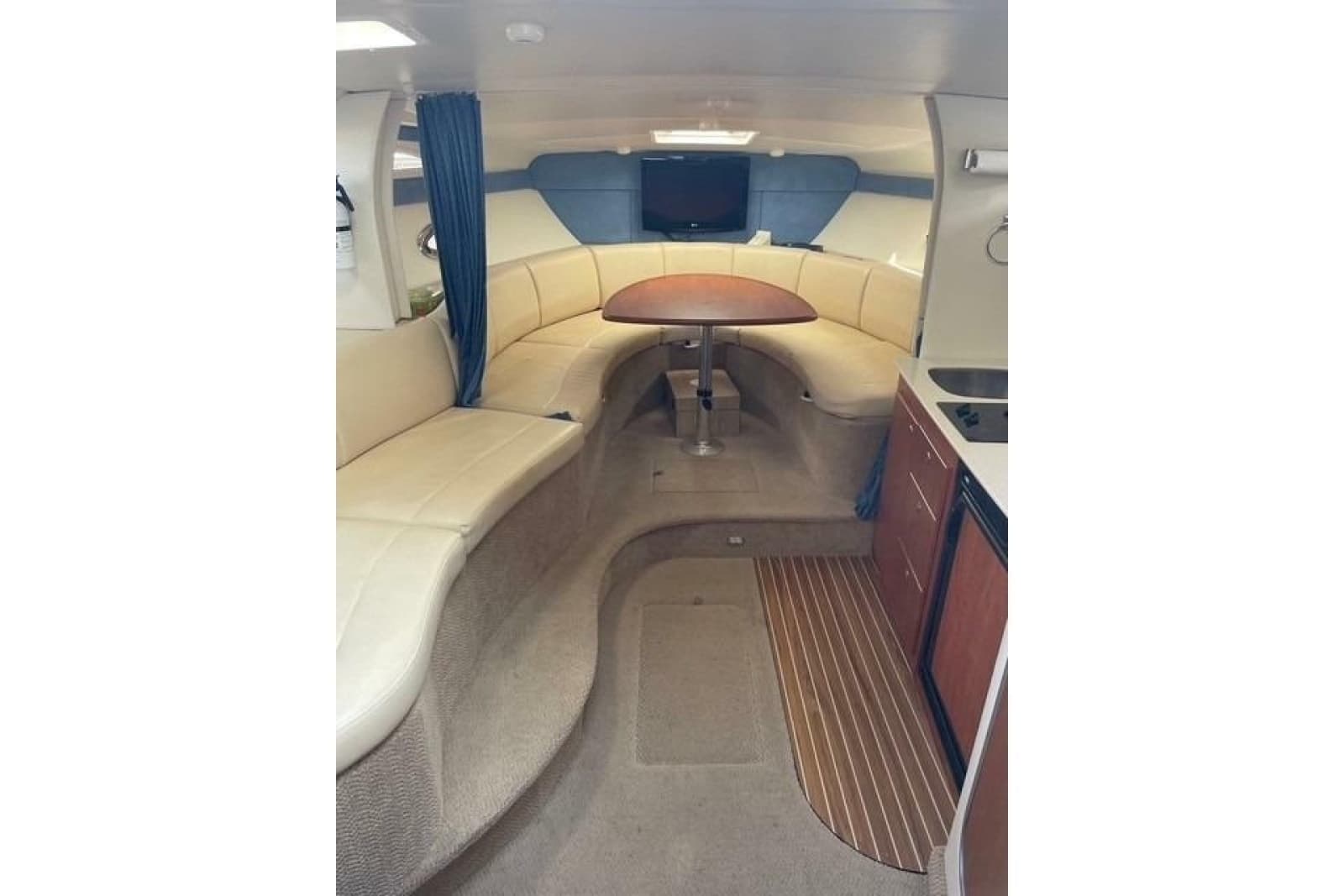 2007 Bayliner 325 - Photo 8