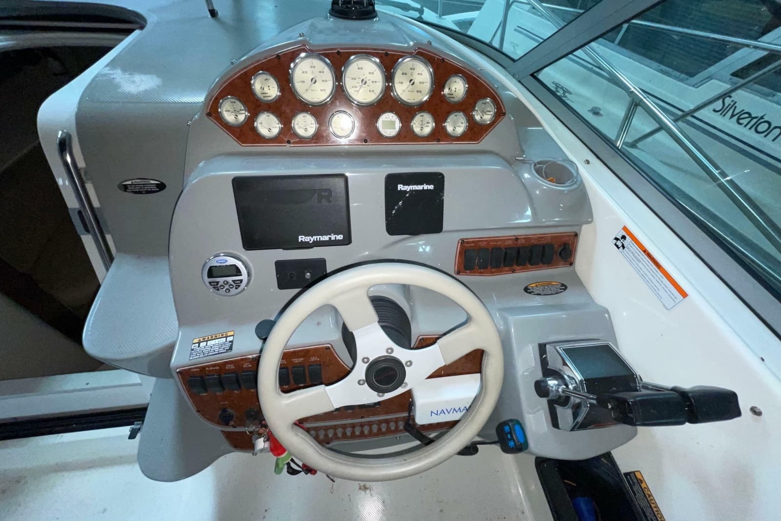 2007 Bayliner 325 - Photo 16