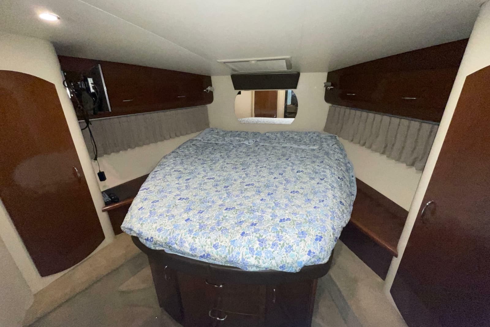 2007 Carver 360 Mariner - Photo 11