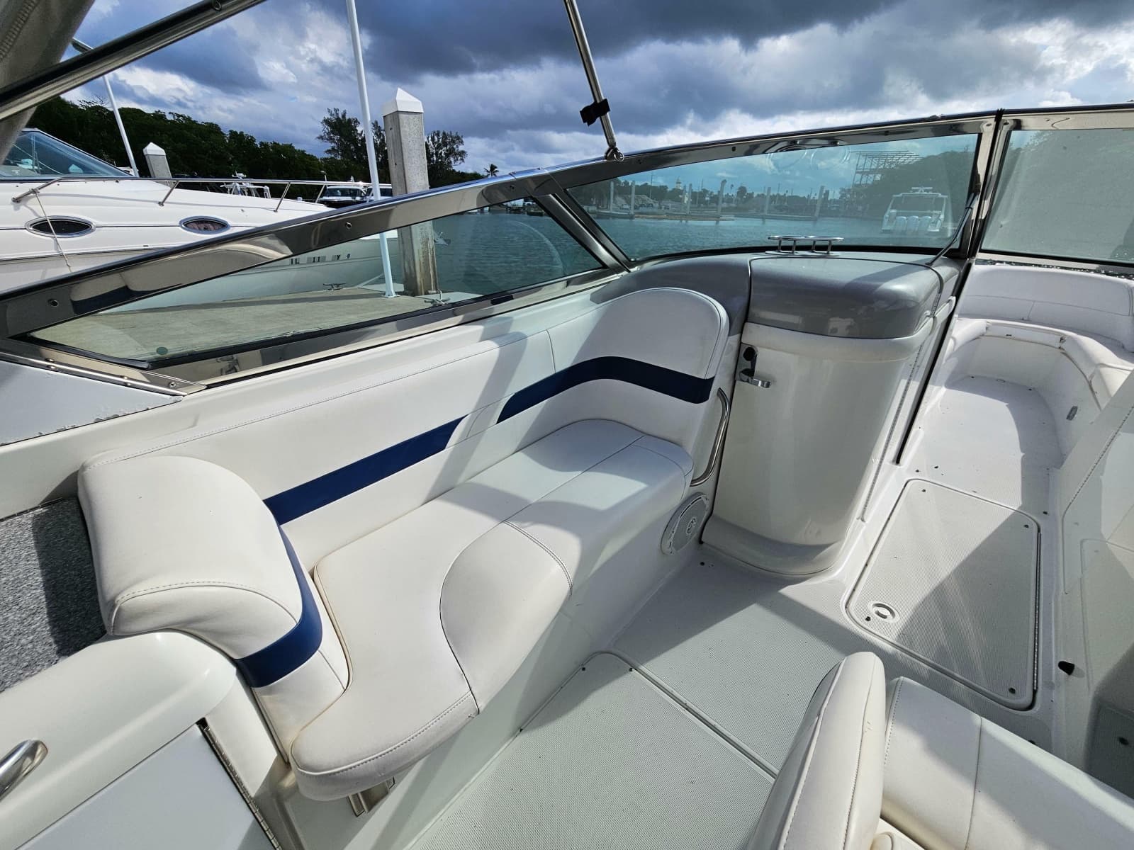 2007 Formula 280 Bowrider - Photo 5