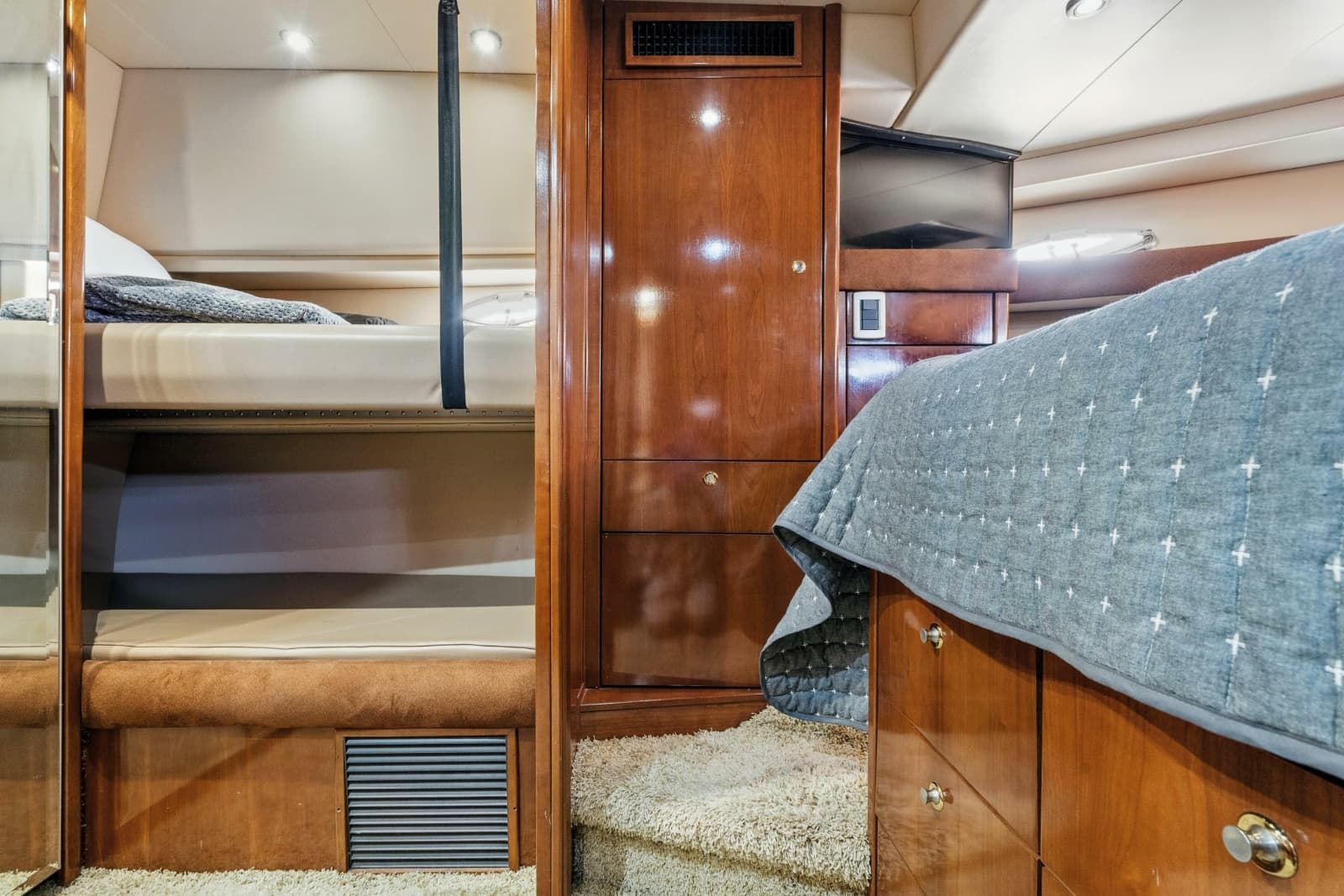 2007 Meridian 490 Pilothouse - Photo 29