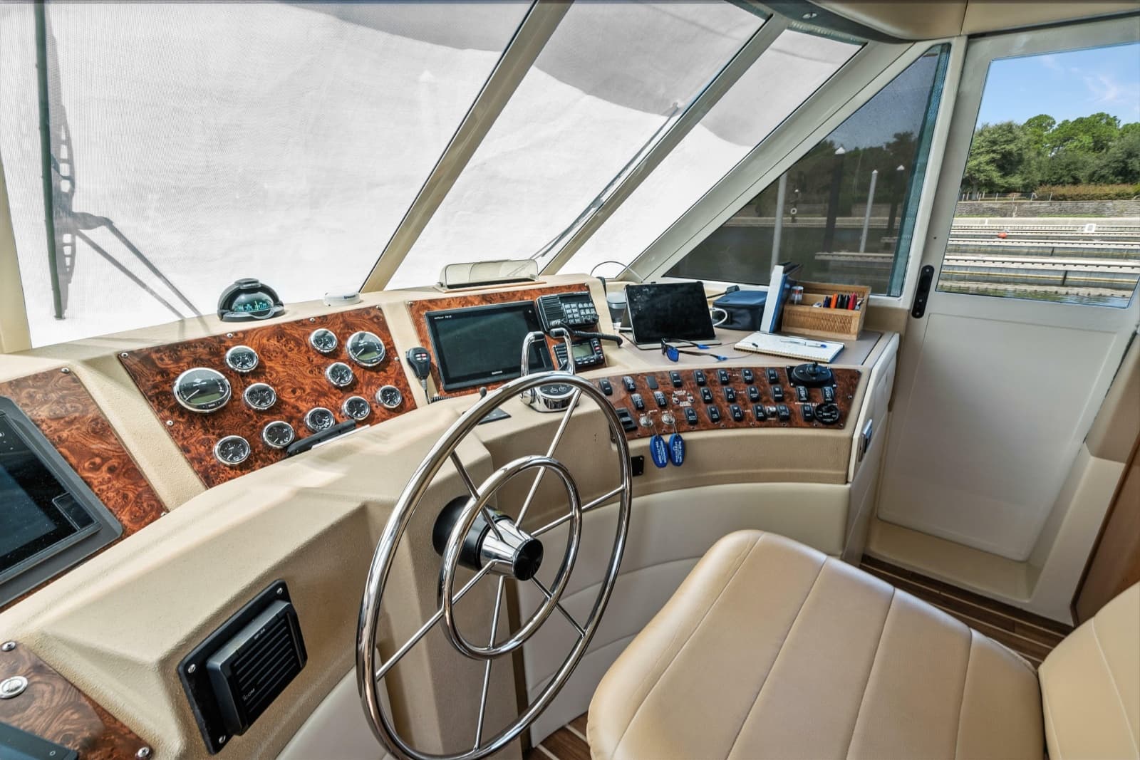 2007 Meridian 490 Pilothouse - Photo 42