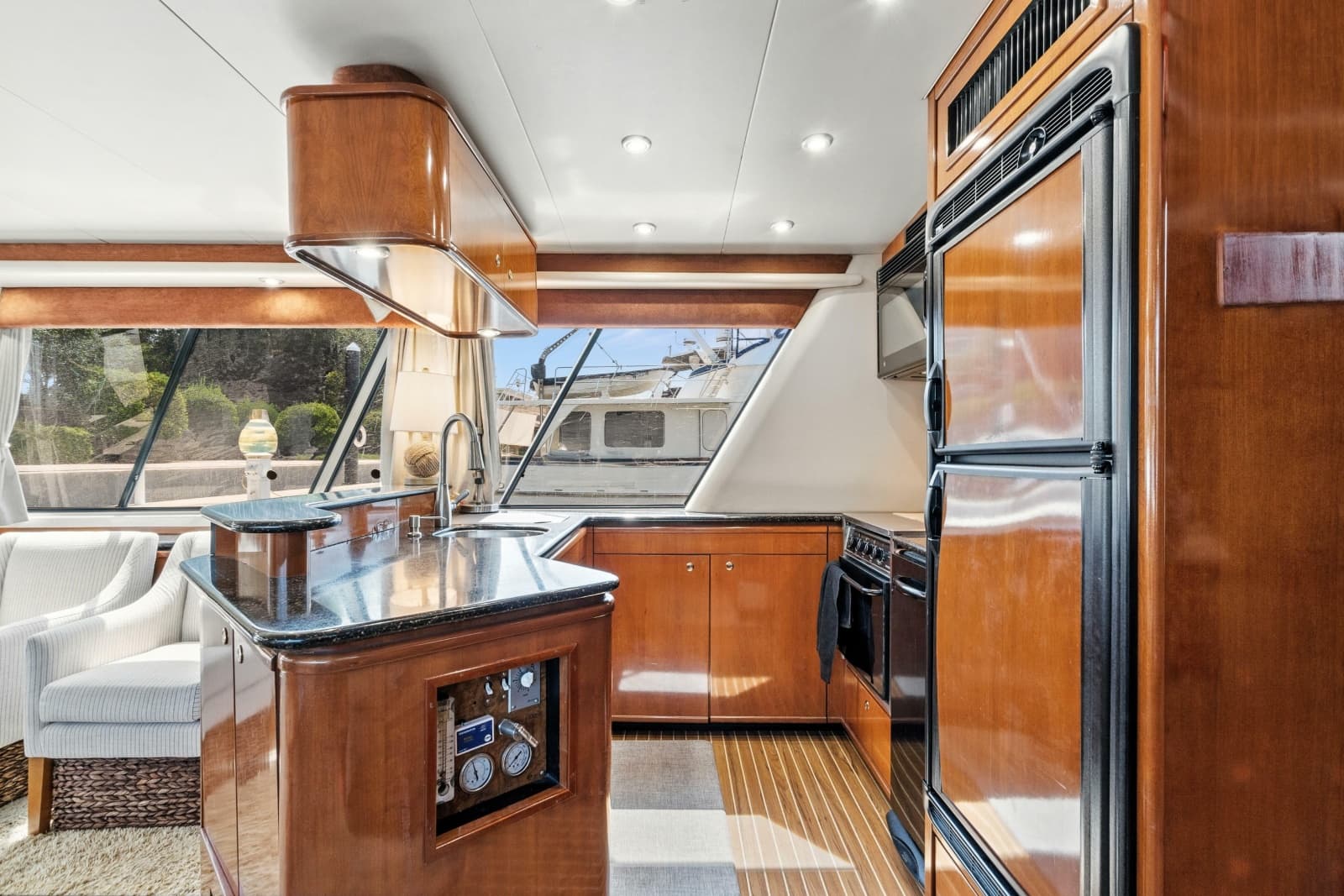 2007 Meridian 490 Pilothouse - Photo 18