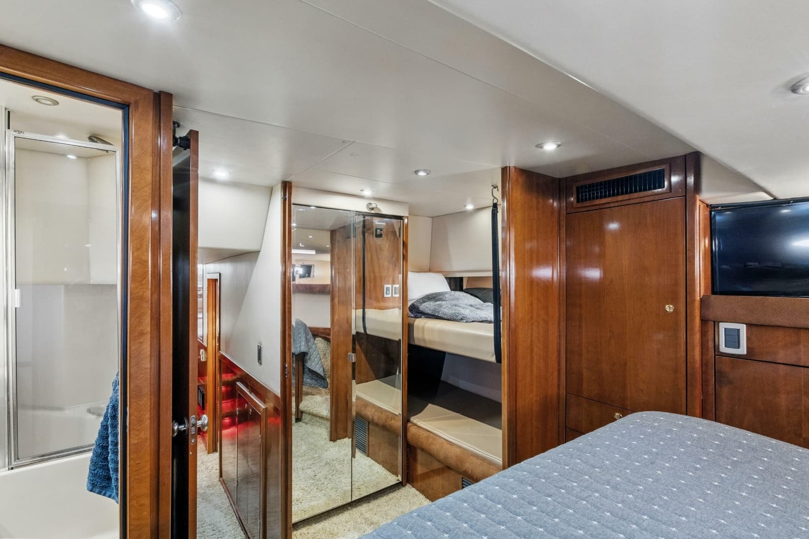 2007 Meridian 490 Pilothouse - Photo 31