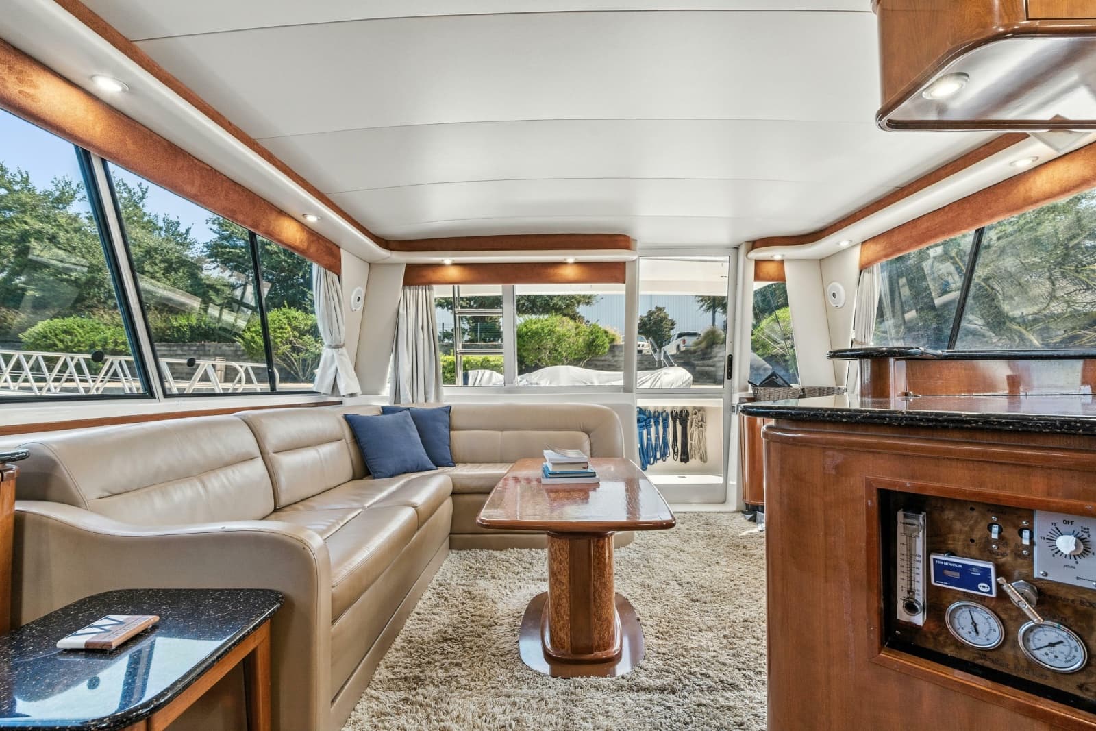 2007 Meridian 490 Pilothouse - Photo 19